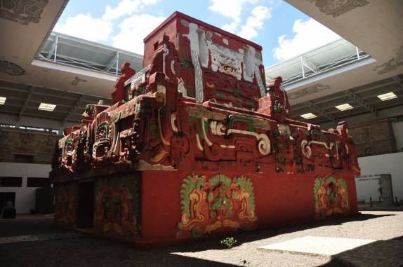 A incrível réplica do Templo de Rosalila, no Museu de Esculturas, nas ruínas mayas de Copán, em Honduras